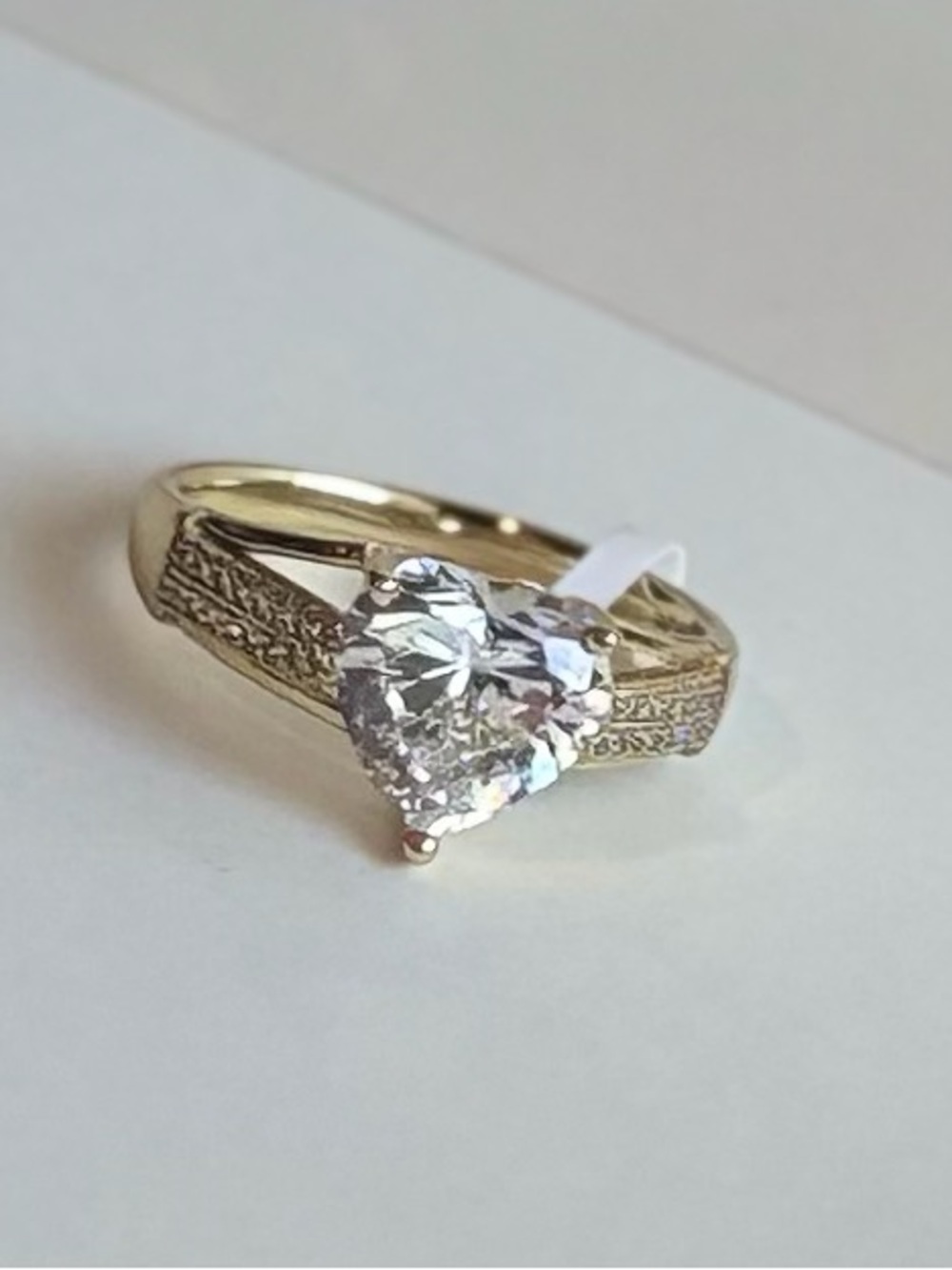 Laminated Gold Heart-Cut Crystal Ring - Women Jewelry. Size 10